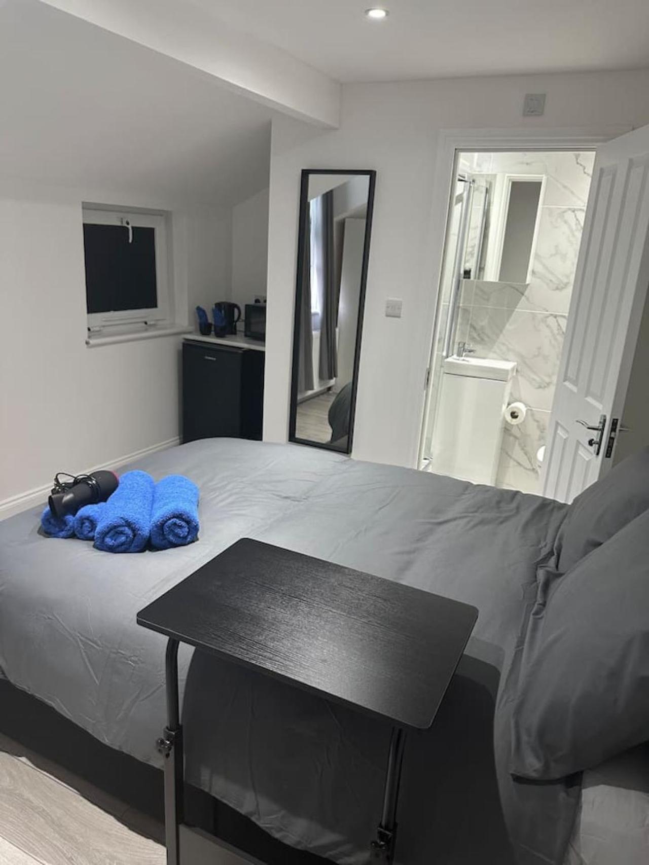 London- Zone 2 En-suite Pensiune